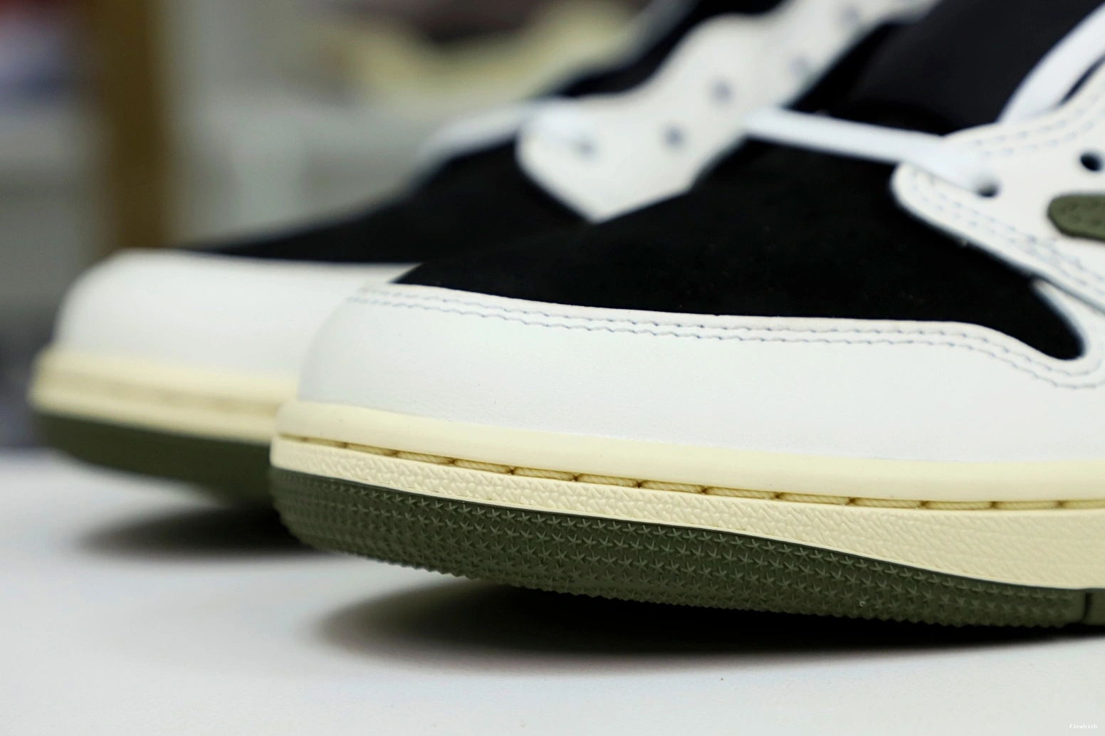 JORDAN NIKE 1 “Olive” AIR X SCOTT LOW TRAVIS OG 1229